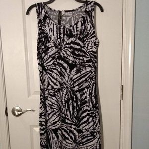Black/White Floral Print Maxi Dress